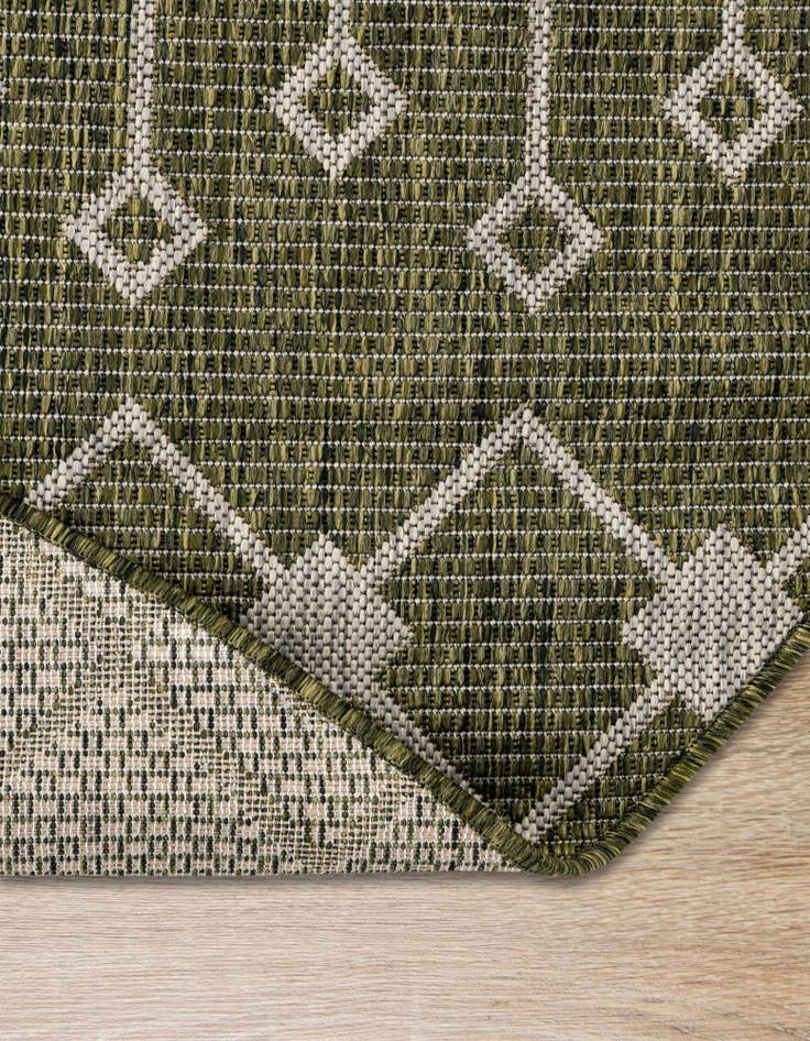 Detail image of 4' x 4'  Washable Trellis Indoor / Outdoor Round Rug