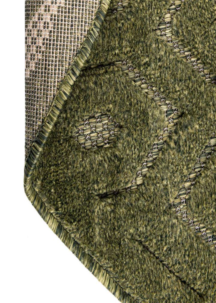5' 3 x 5' 3 Easy-Clean Trellis Textured Indoor / Outdoor Round Rug