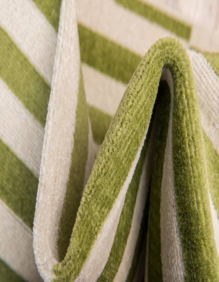 Detail image of 3' 7 x 3' 7 Tribeca Round Rug