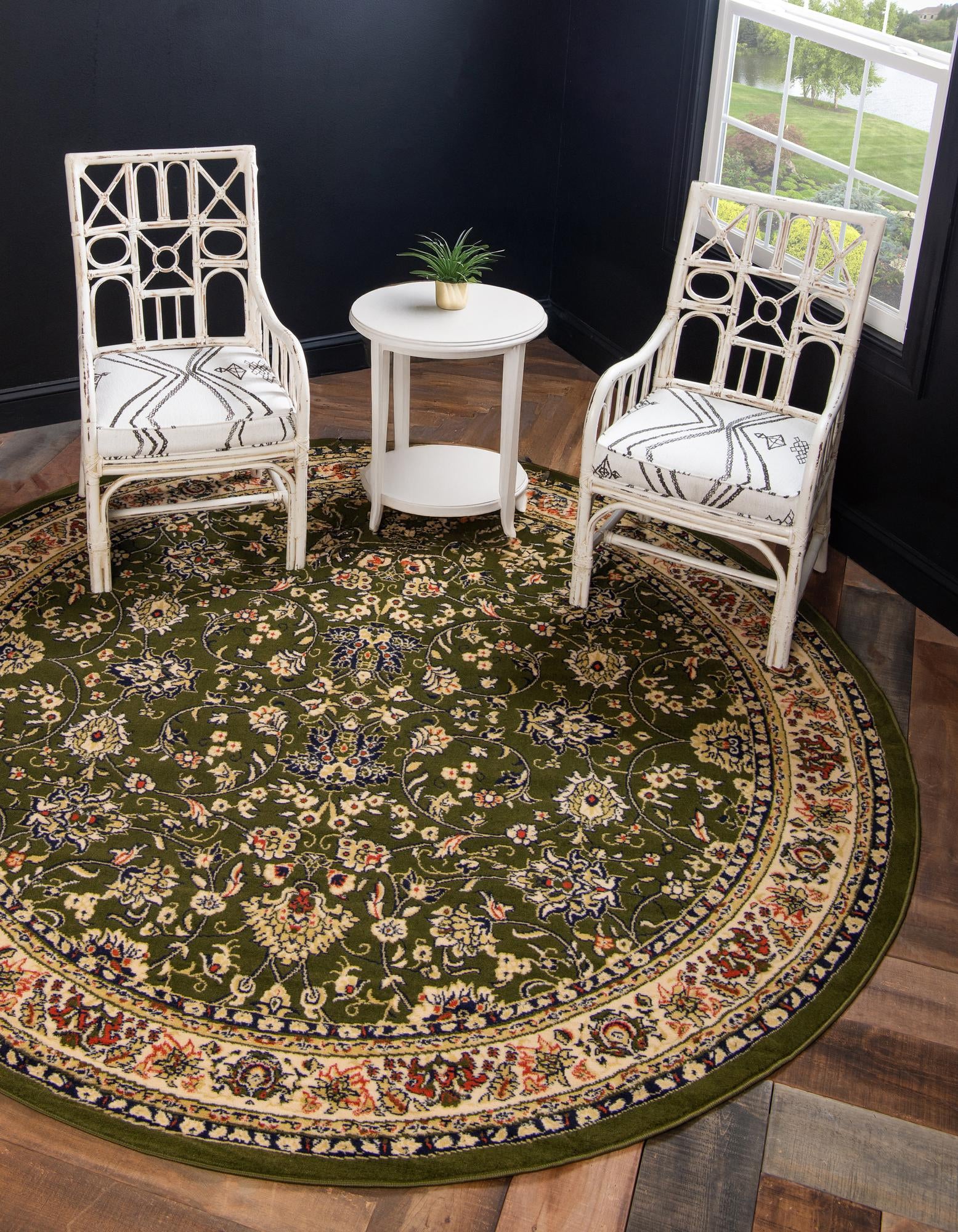 7' 10 x 7' 10 Yasmin Round Rug