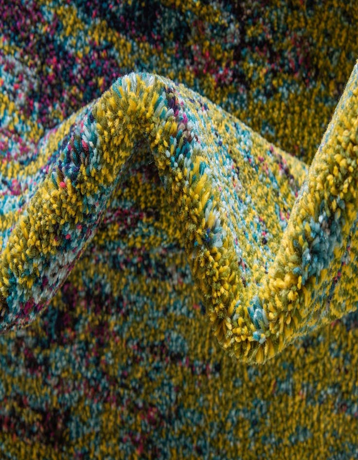 Detail image of 2' 7 x 10'  Washable Arte Runner Rug