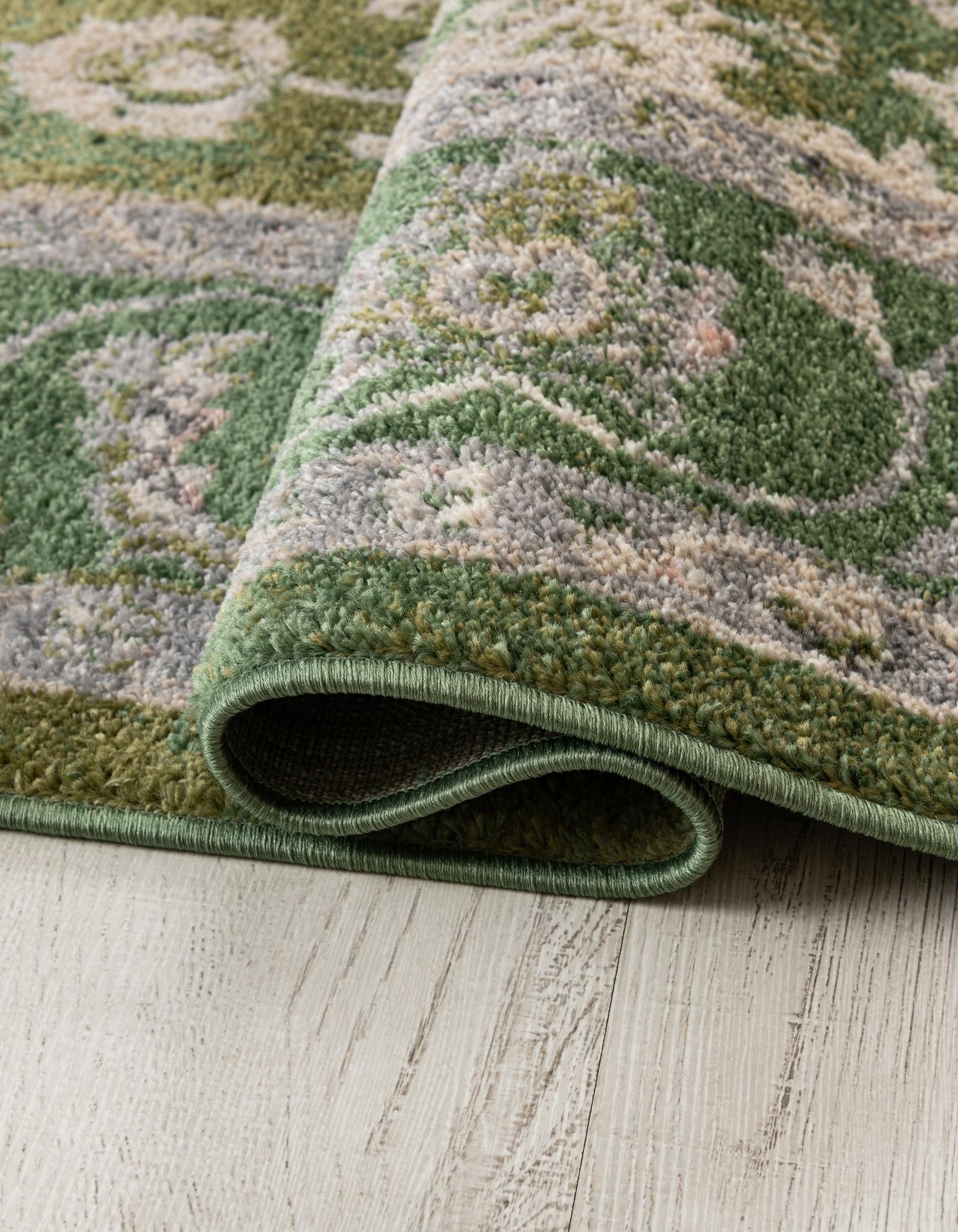 2' 7 x 10' Aurelia Runner Rug