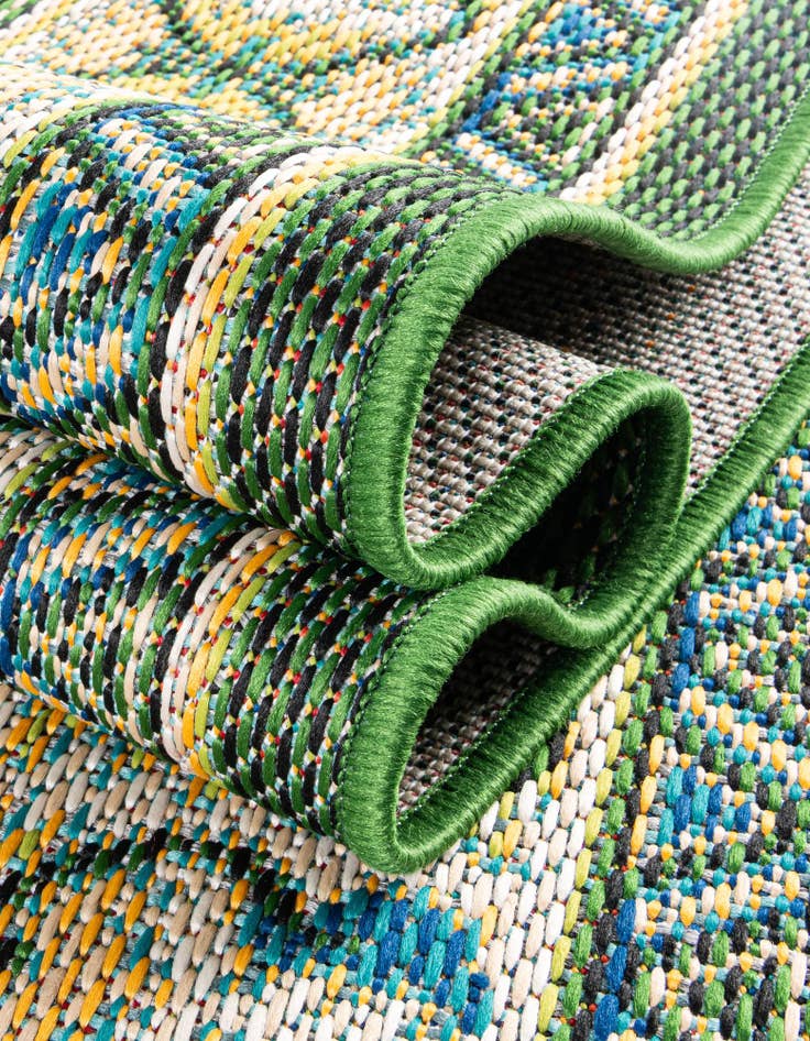 Detail image of 2' 7 x 10' Easy-Clean Baja Indoor / Outdoor Runner Rug