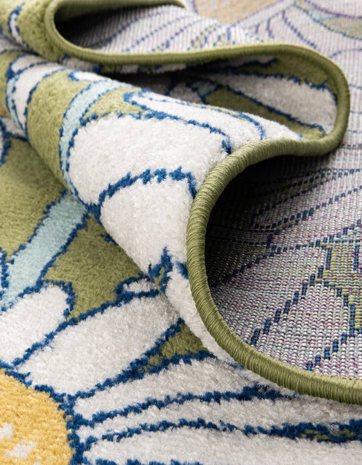 Detail image of 2' x 6' Bloom Runner Rug