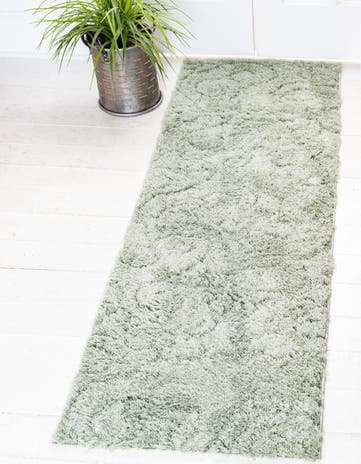 2' 7 x 10' Floral Shag Runner Rug