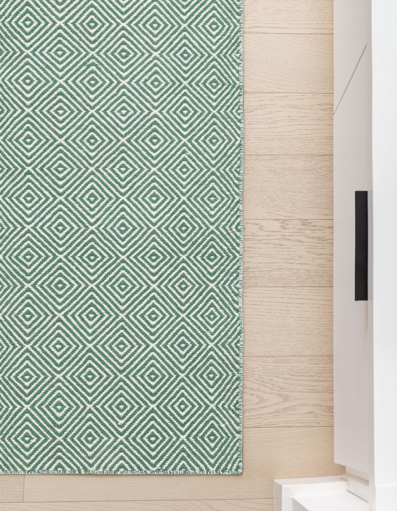 2' 7 x 12' Hand Woven Geo Trellis Flatweave Runner Rug