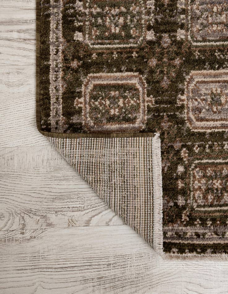 Detail image of 2' x 6' 3 Grand Tradition Runner Rug