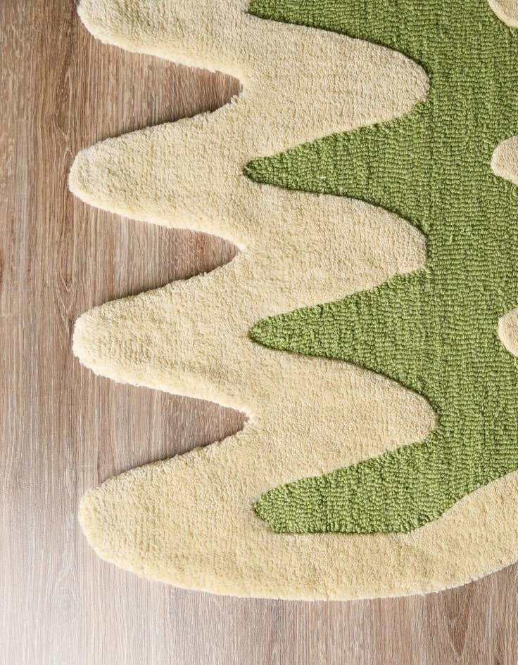 Detail image of 2' 7 x 10' Happy Rugs Wiggles Wool Runner