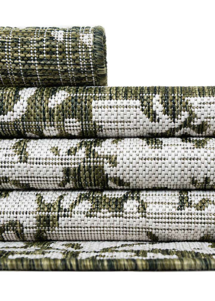 2' x 6' Easy-Clean Jill Zarin Dubai Indoor / Outdoor Runner Rug