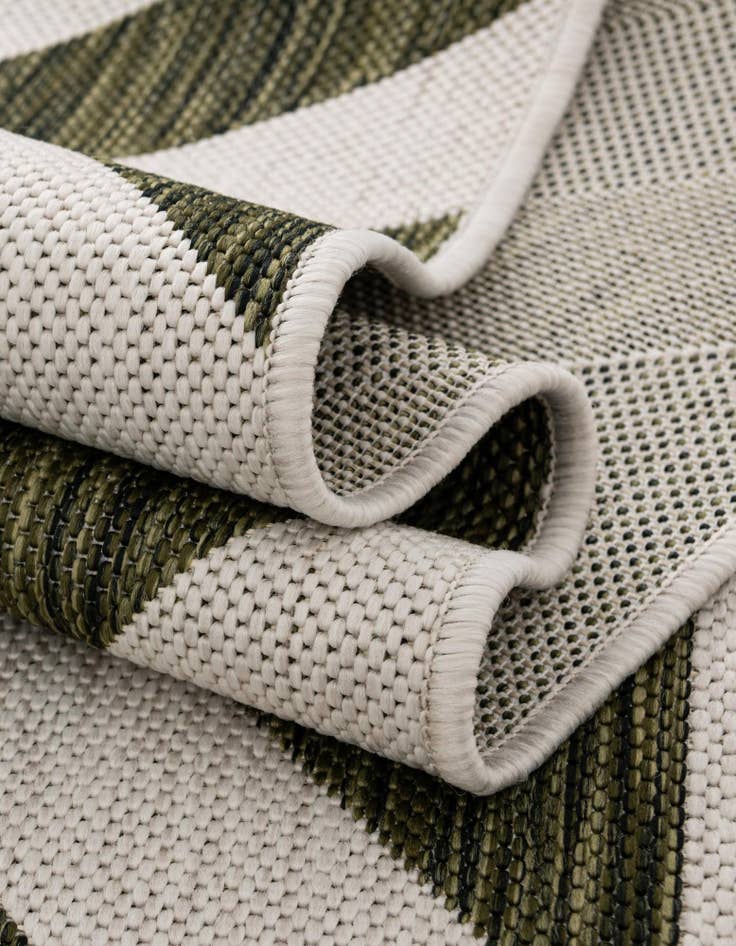 Detail image of 2' x 6' Easy-Clean Jill Zarin Napa Indoor / Outdoor Runner Rug