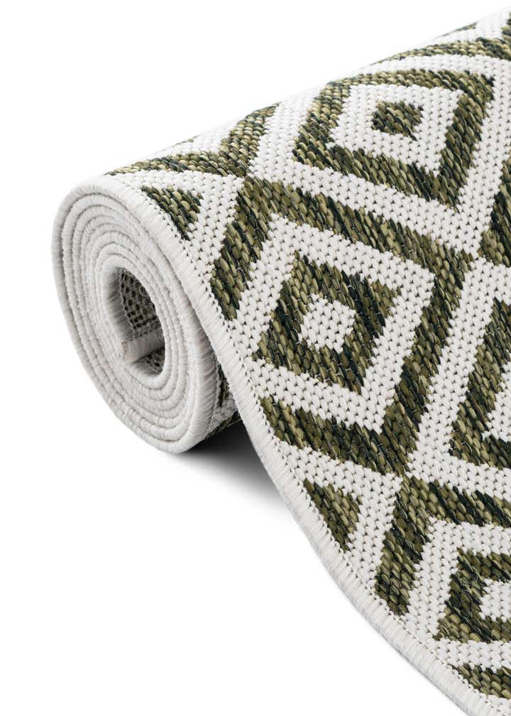 2' x 6' Easy-Clean Jill Zarin Costa Rica Indoor / Outdoor Runner Rug