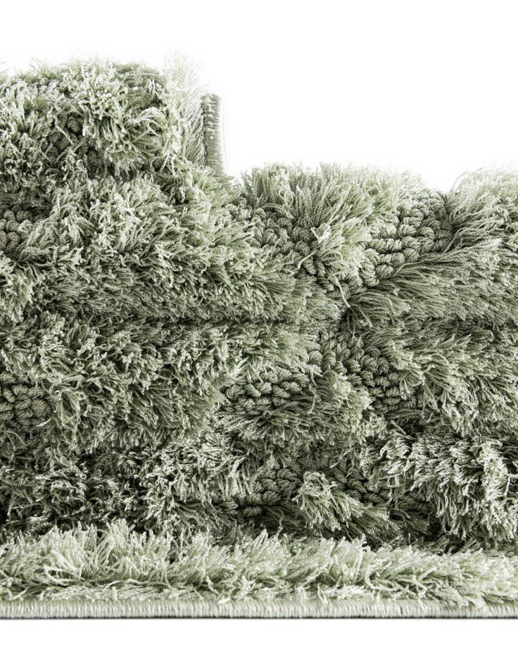 Detail image of 2' x 6' 9 Lattice Shag Runner Rug