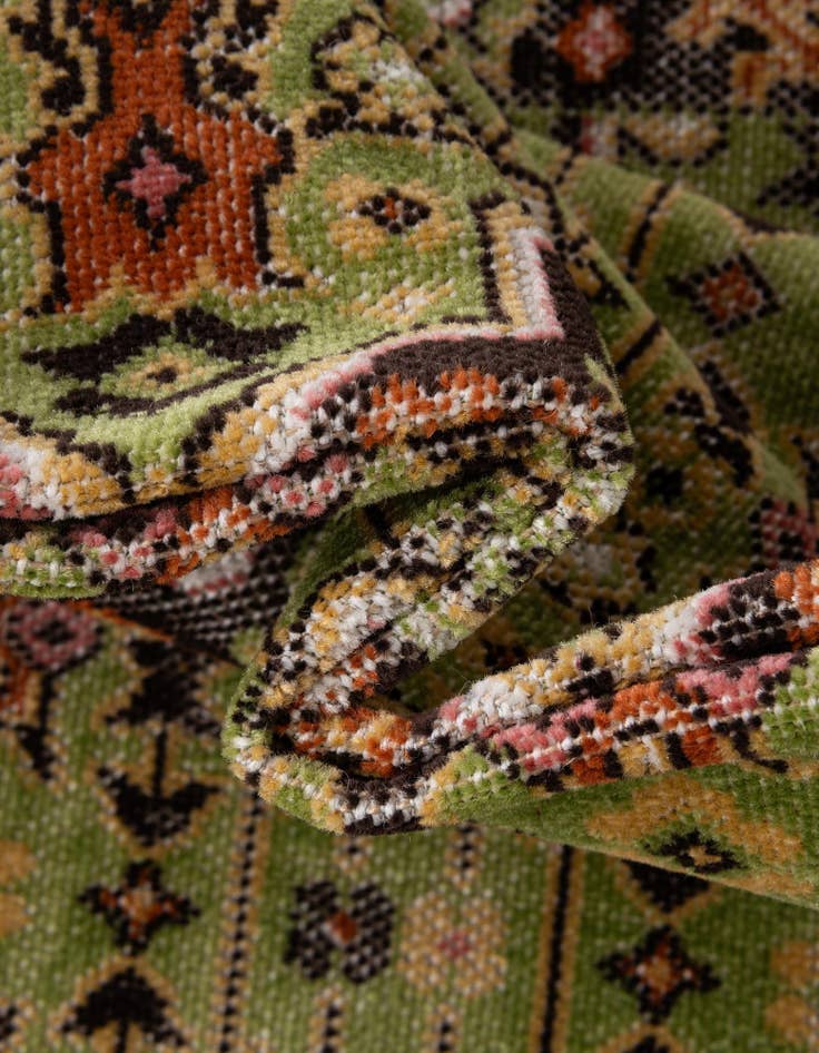 Detail image of 2' 7 x 10' Lucerne Runner Rug