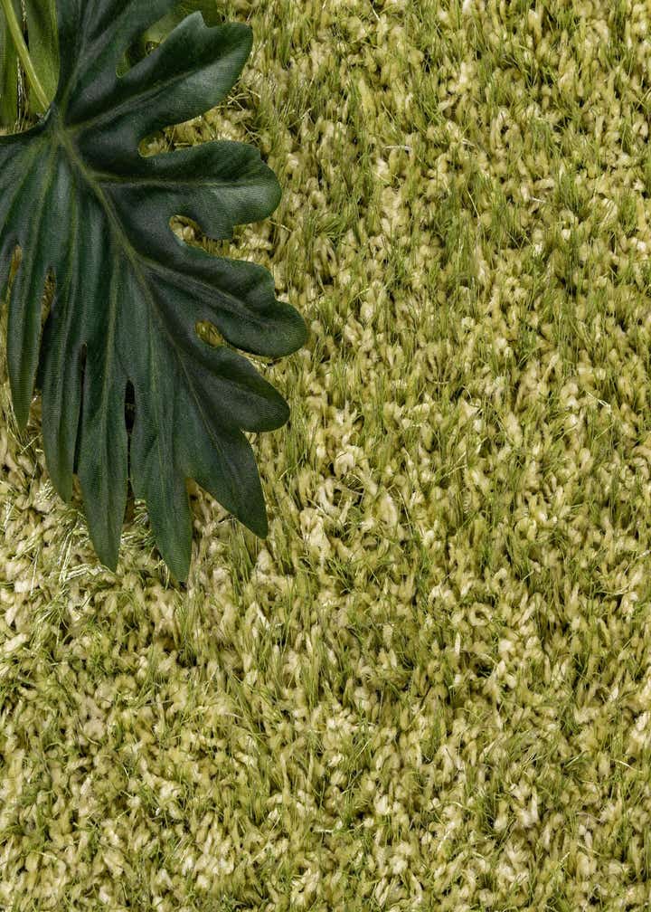 2' 7 x 6' Luxury Solid Shag Runner Rug