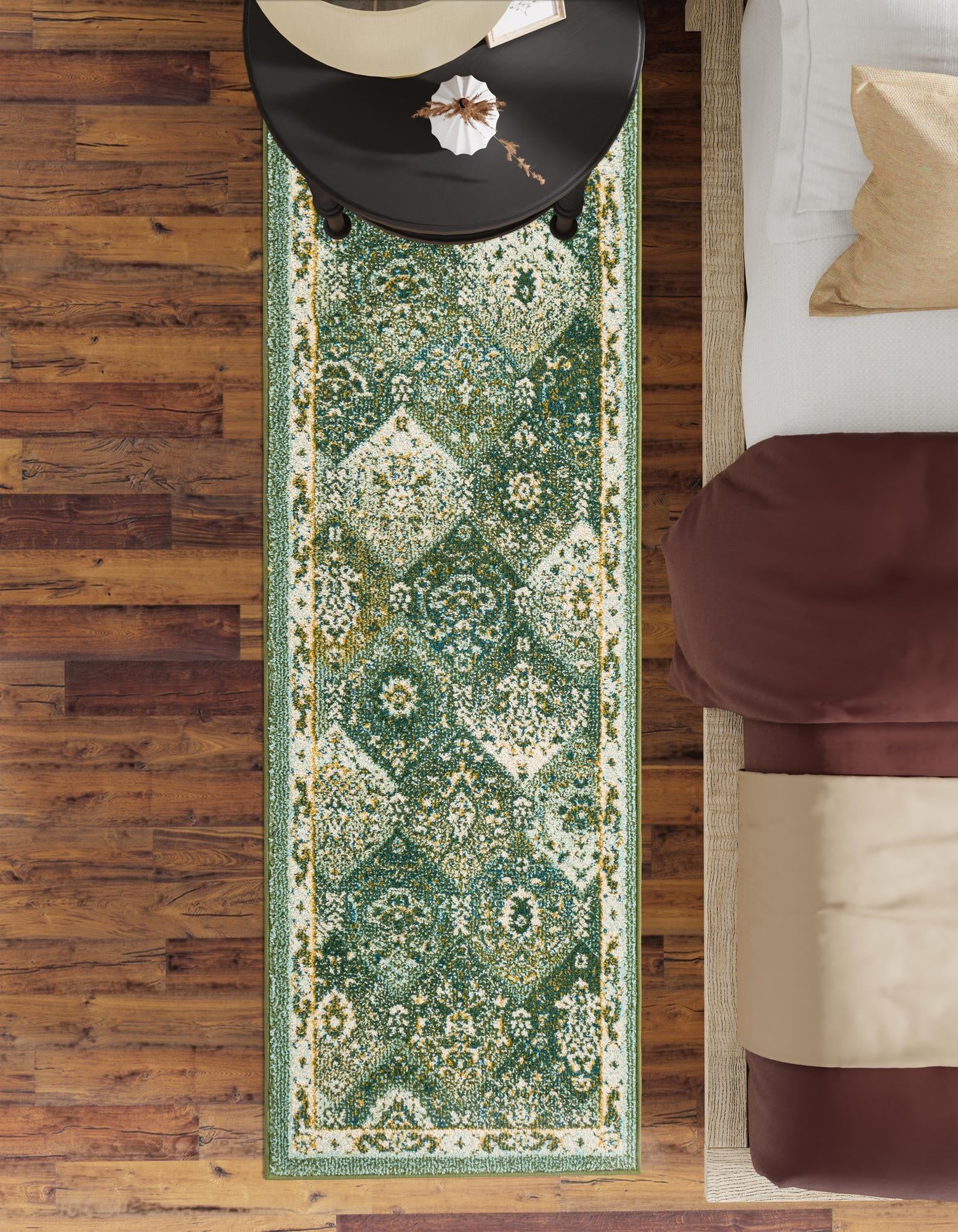 2' 7 x 10' Madeline Runner Rug