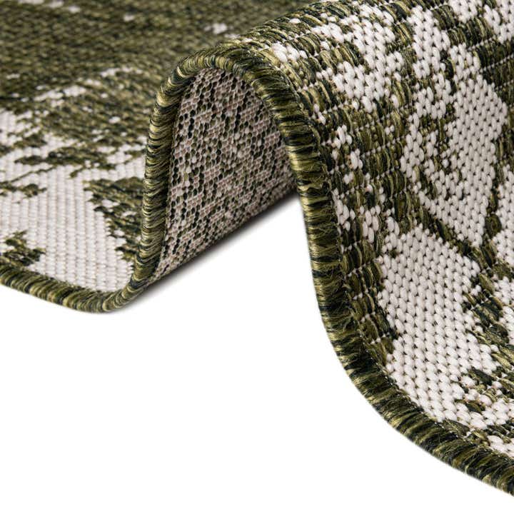 2' 7 x 12' Easy-Clean Bohemian Indoor / Outdoor Runner Rug