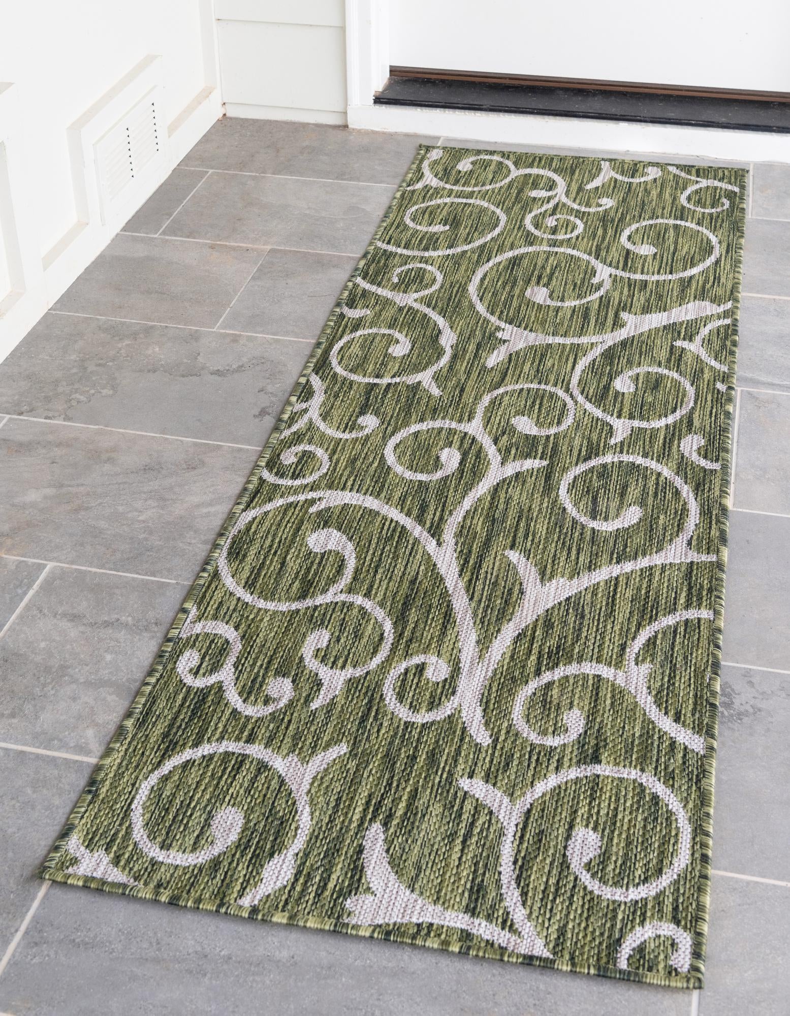 2' x 6' Easy-Clean Botanical Indoor / Outdoor Runner Rug