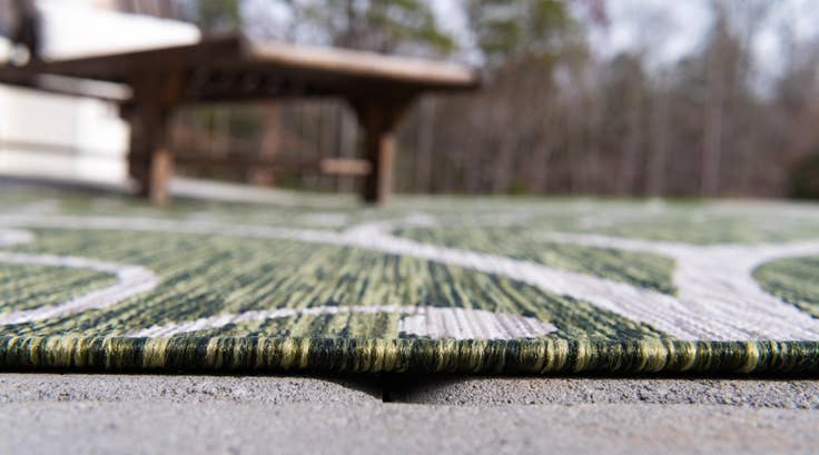 Detail image of 2' x 6' Easy-Clean Botanical Indoor / Outdoor Runner Rug