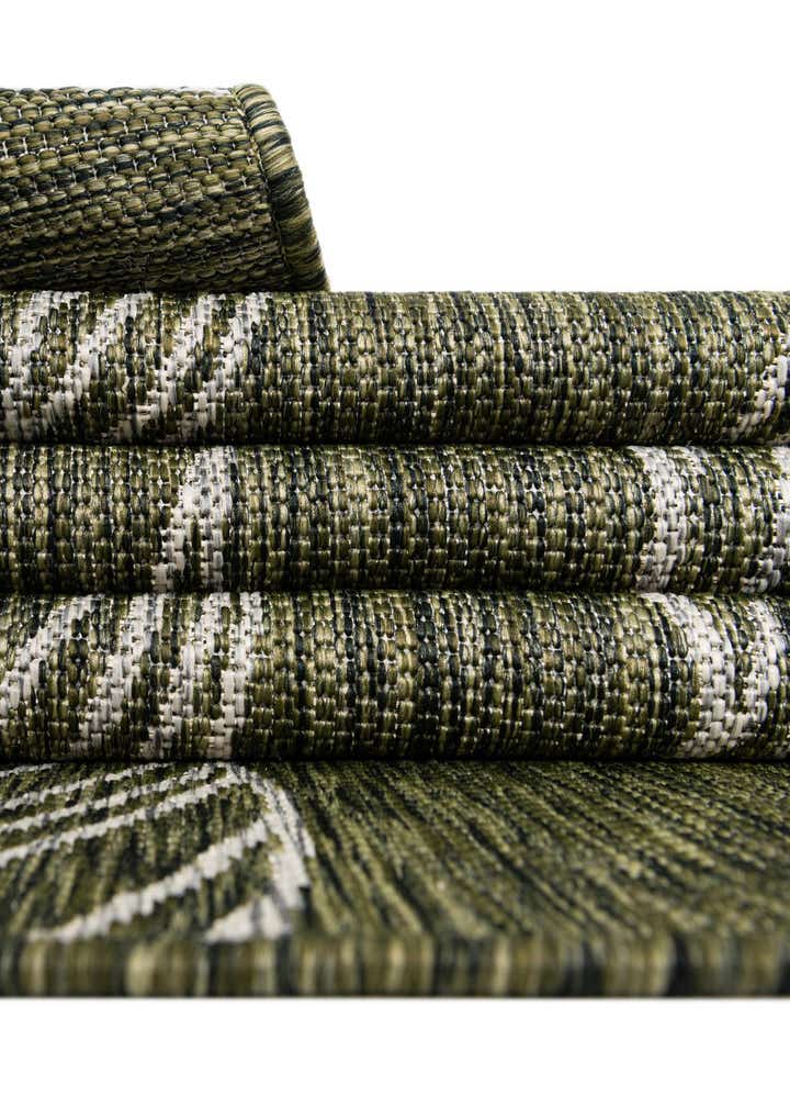 2' x 8' Easy-Clean Botanical Indoor / Outdoor Runner Rug