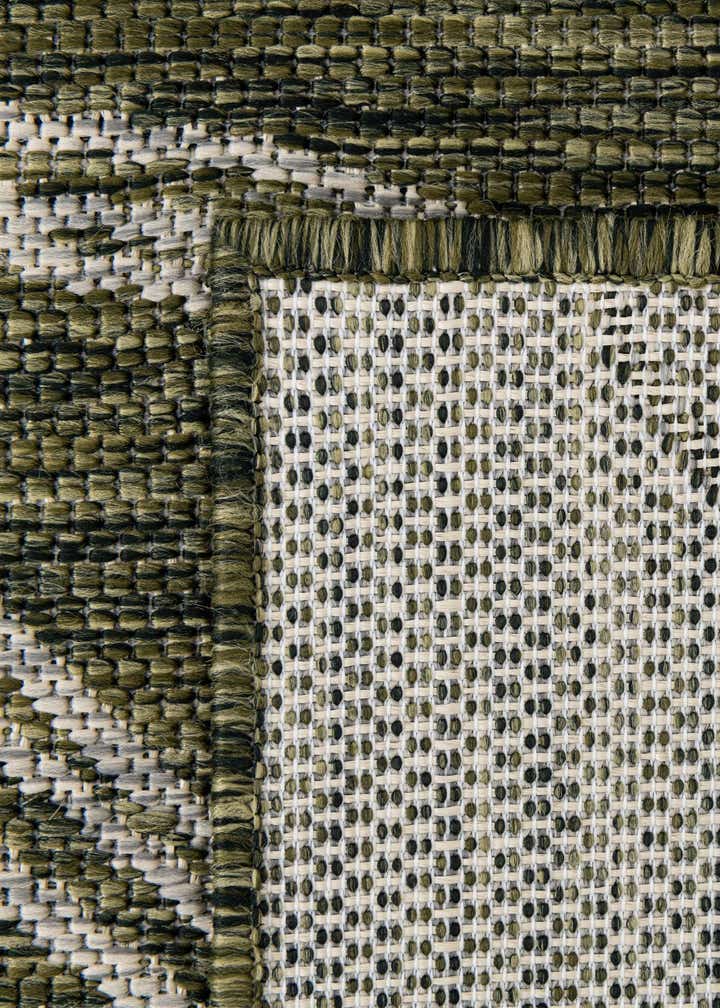 2' x 8' Easy-Clean Botanical Indoor / Outdoor Runner Rug
