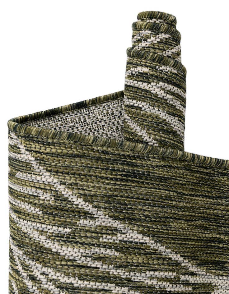 Detail image of 2' x 6'  Washable Botanical Indoor / Outdoor Runner Rug