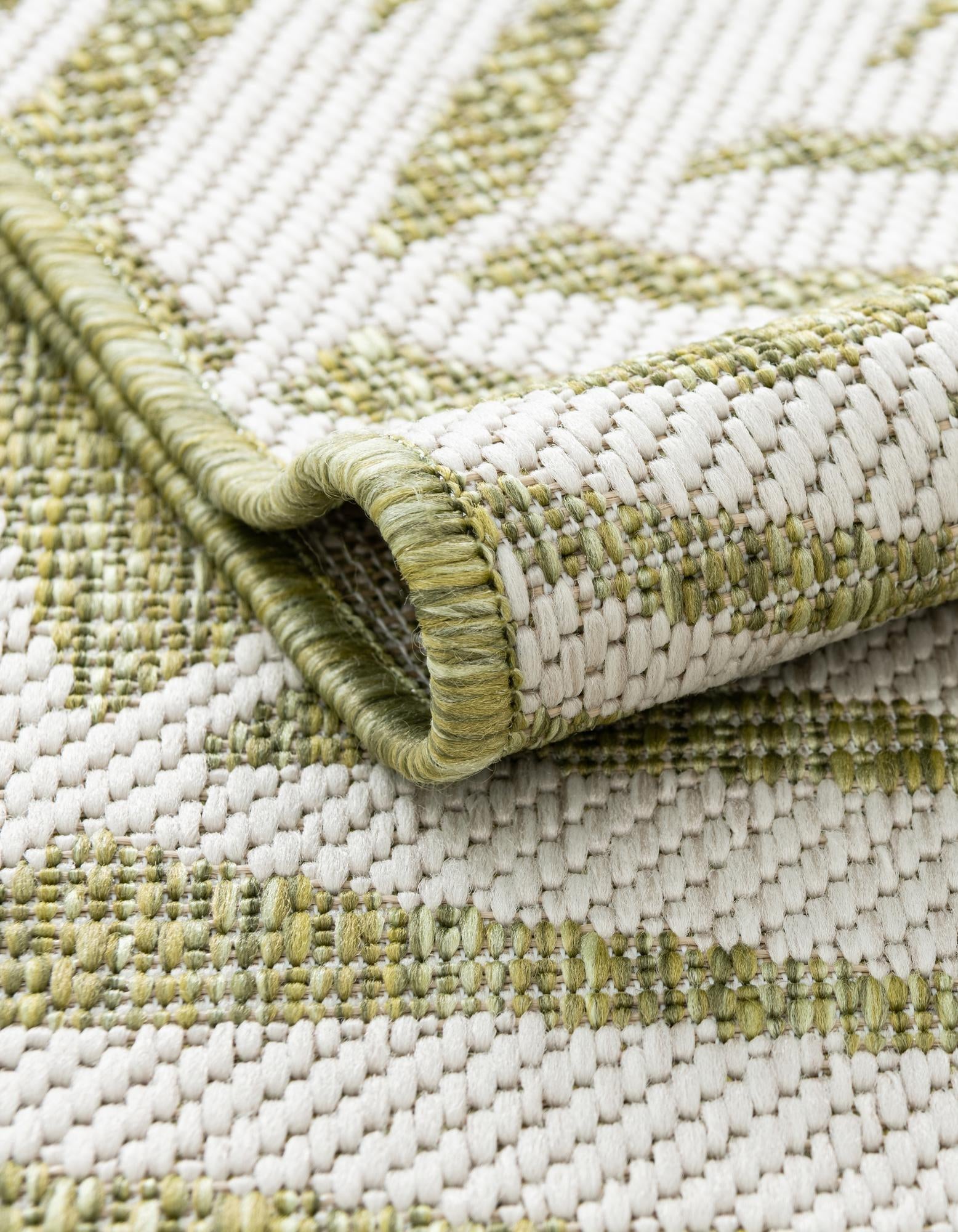 2' x 8' Easy-Clean Botanical Indoor / Outdoor Runner Rug