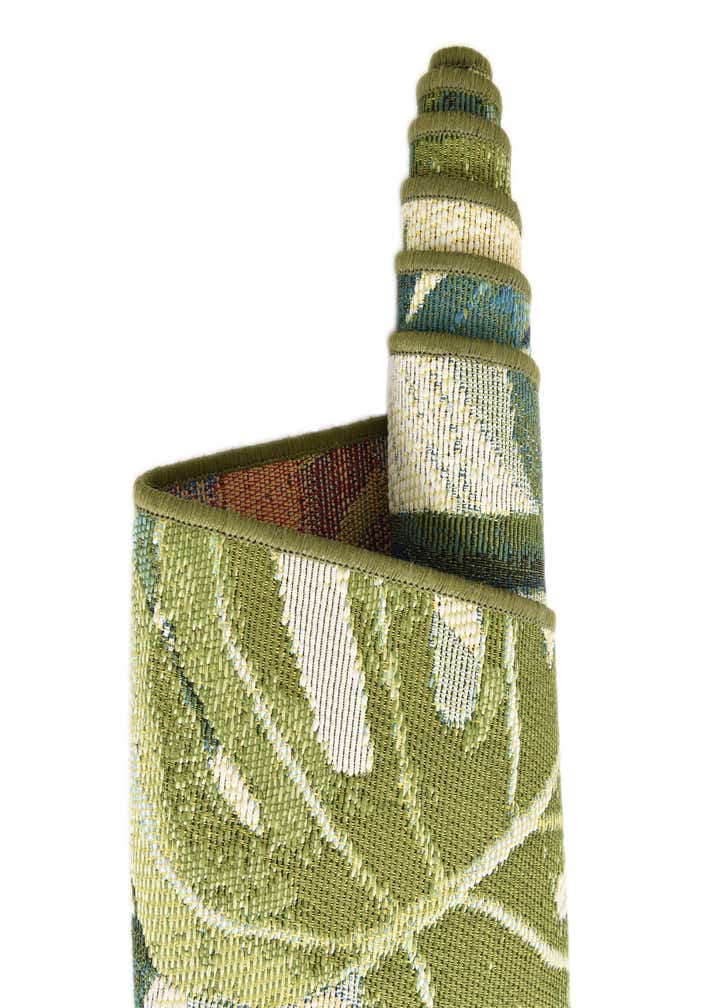 2' x 4' Easy-Clean Botanical Indoor / Outdoor Runner Rug