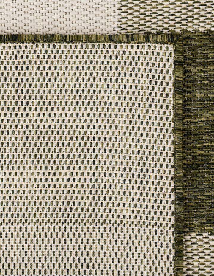 2' x 5' 3 Easy-Clean Checkered Indoor / Outdoor Runner Rug