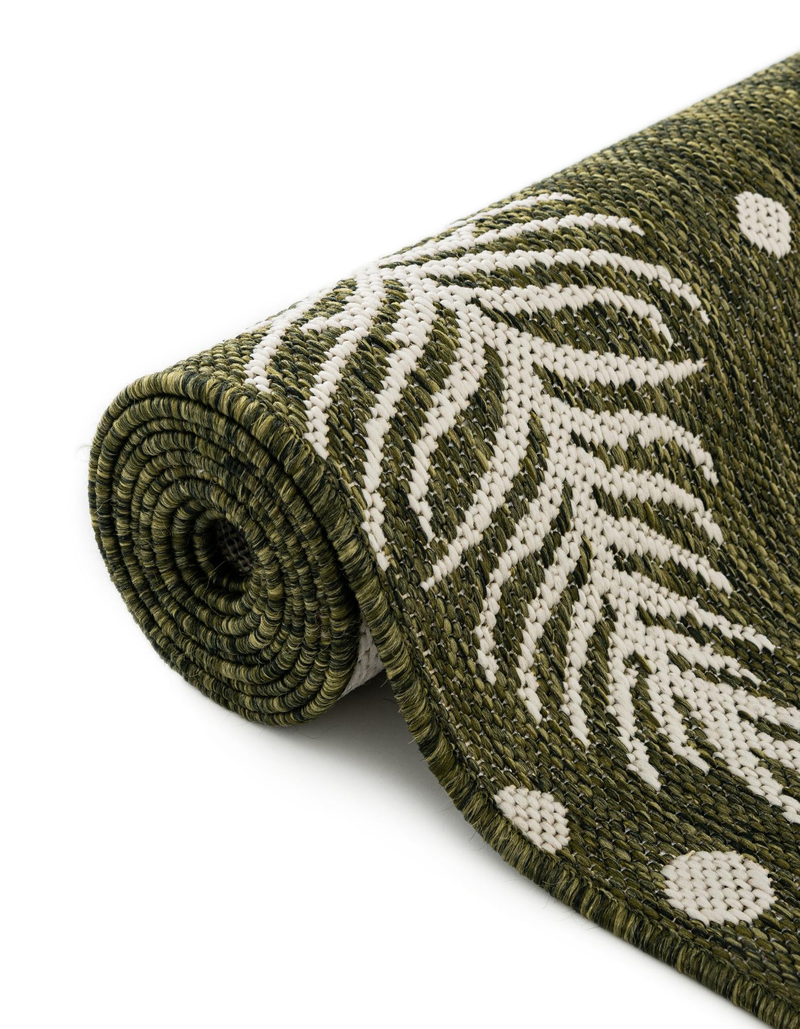2' x 5' 3 Easy-Clean Holiday Indoor / Outdoor Runner Rug