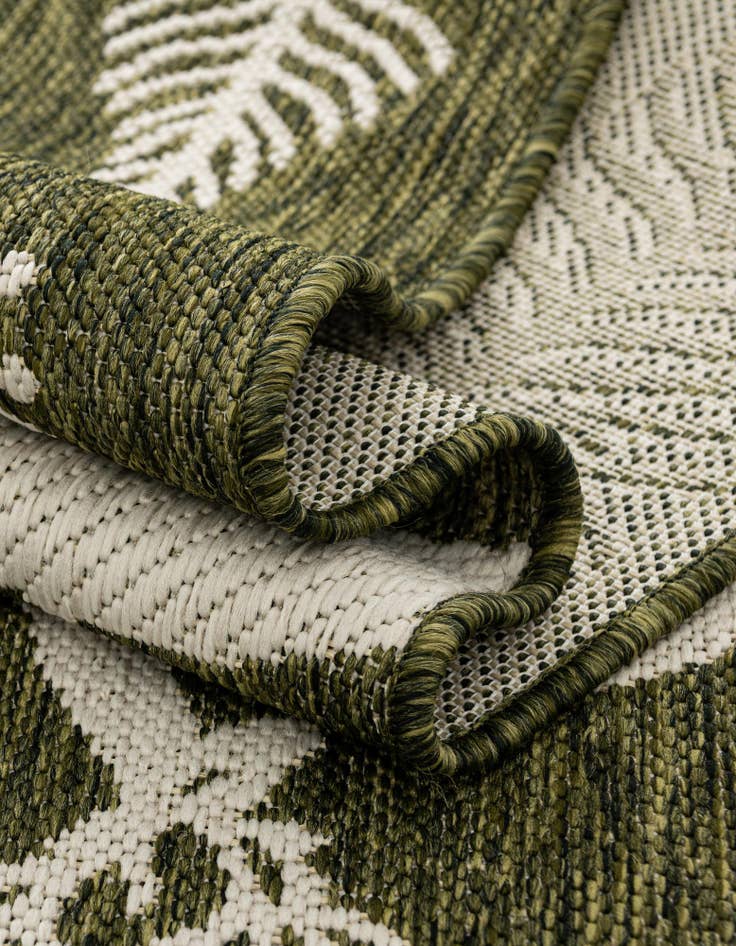 Detail image of 2' x 6' Easy-Clean Holiday Indoor / Outdoor Runner Rug