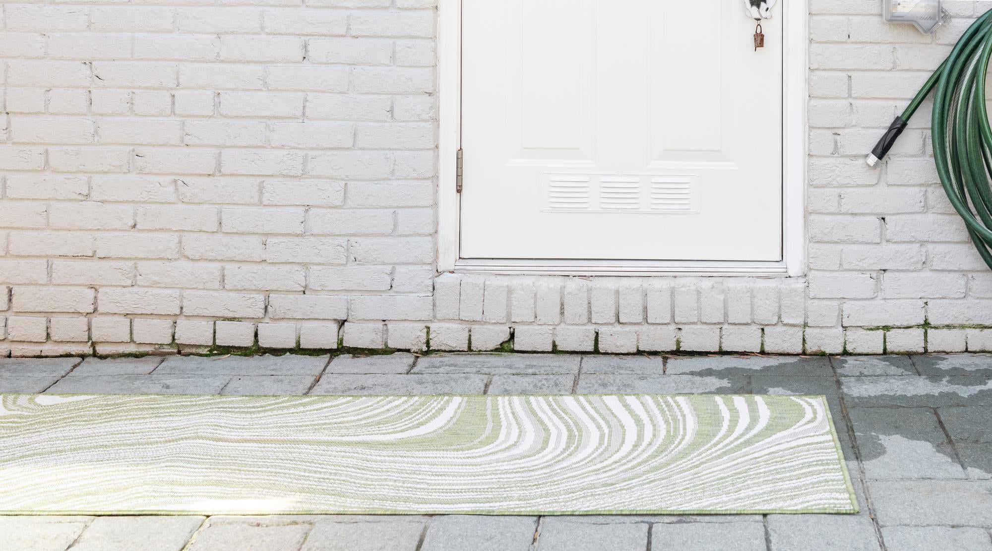 2' x 6' Easy-Clean Modern Indoor / Outdoor Runner Rug