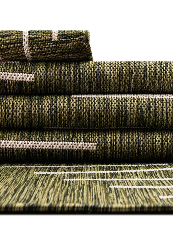 2' x 6' Easy-Clean Modern Indoor / Outdoor Runner Rug