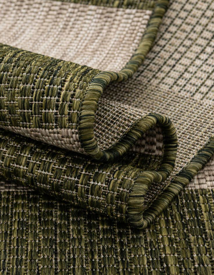 Detail image of 2' x 6' Washable Ribbon Indoor / Outdoor Runner Rug