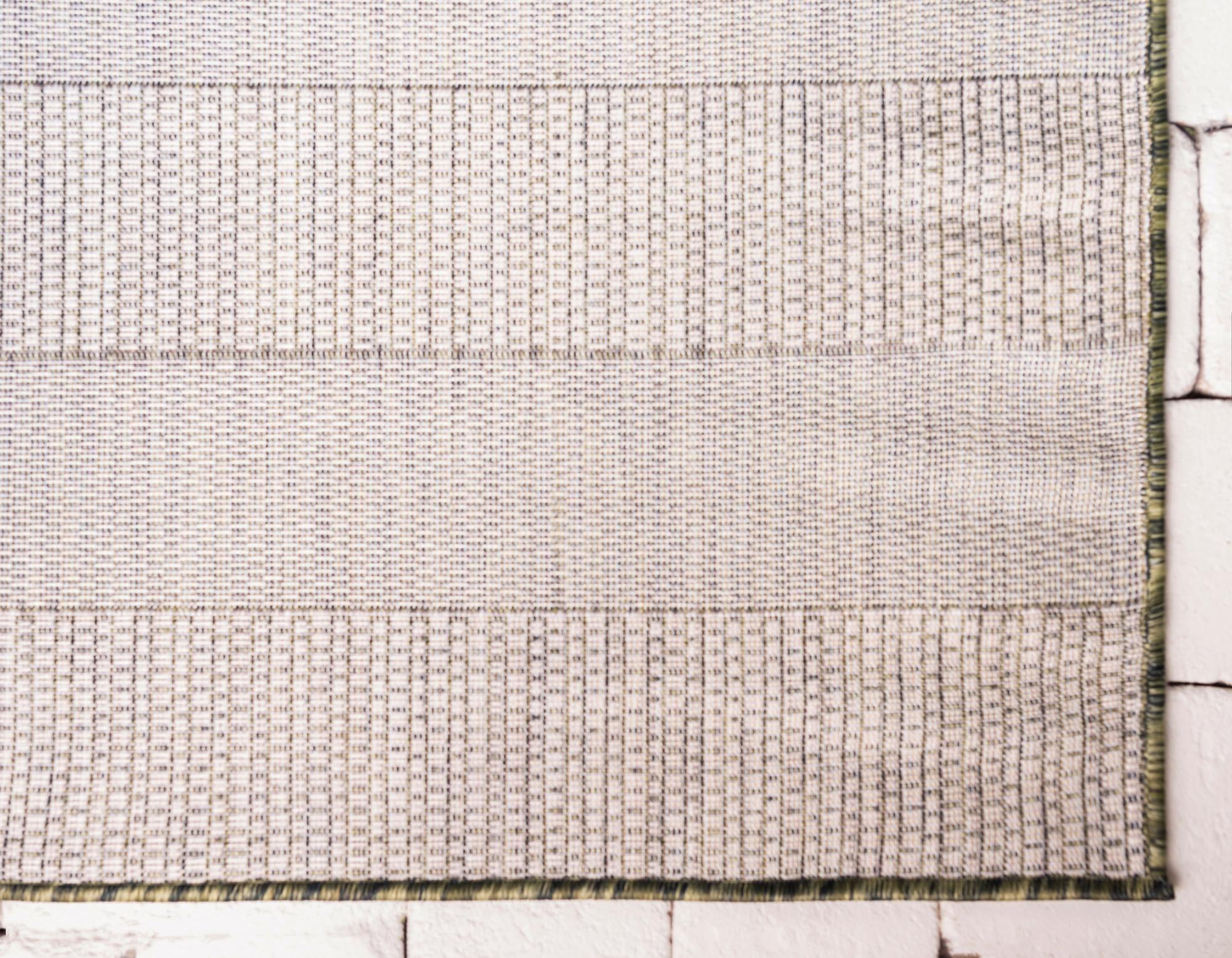 2' 7 x 10' Easy-Clean Ribbon Indoor / Outdoor Runner Rug