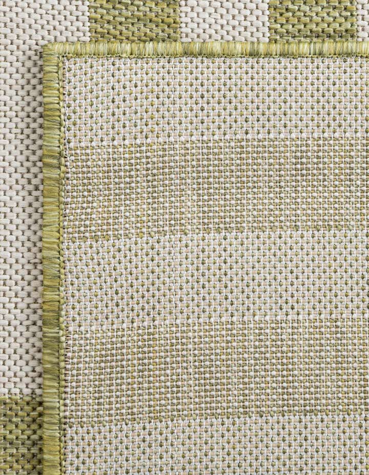 2' 7 x 10' Easy-Clean Striped Indoor / Outdoor Runner Rug