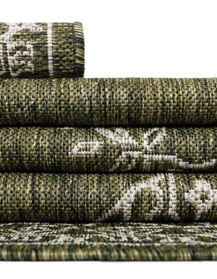 Detail image of 2' x 6'  Washable Traditional Indoor / Outdoor Runner Rug