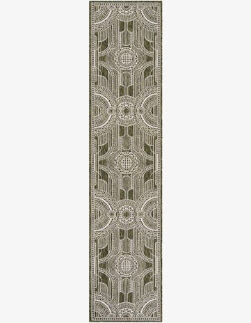 Green Easy-Clean Traditional Indoor / Outdoor Runner Rug