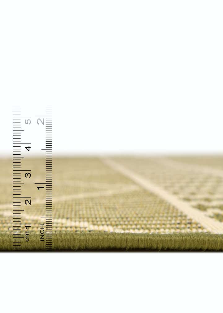 2' x 6' Easy-Clean Trellis Indoor / Outdoor Runner Rug