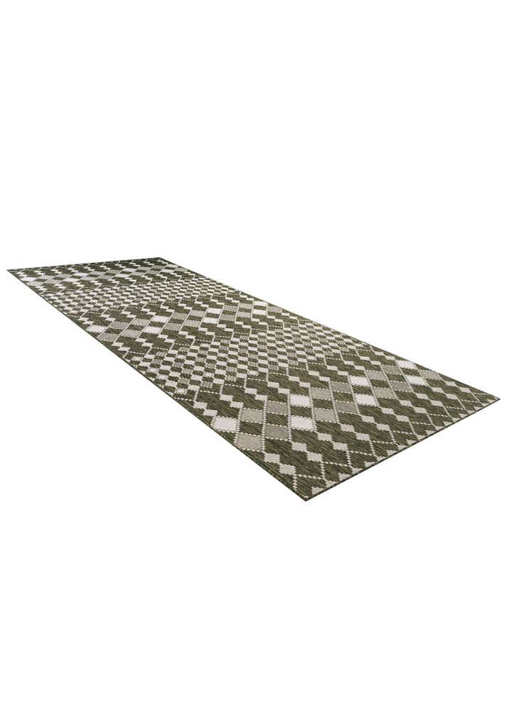 6' x 15' Easy-Clean Trellis Indoor / Outdoor Runner Rug