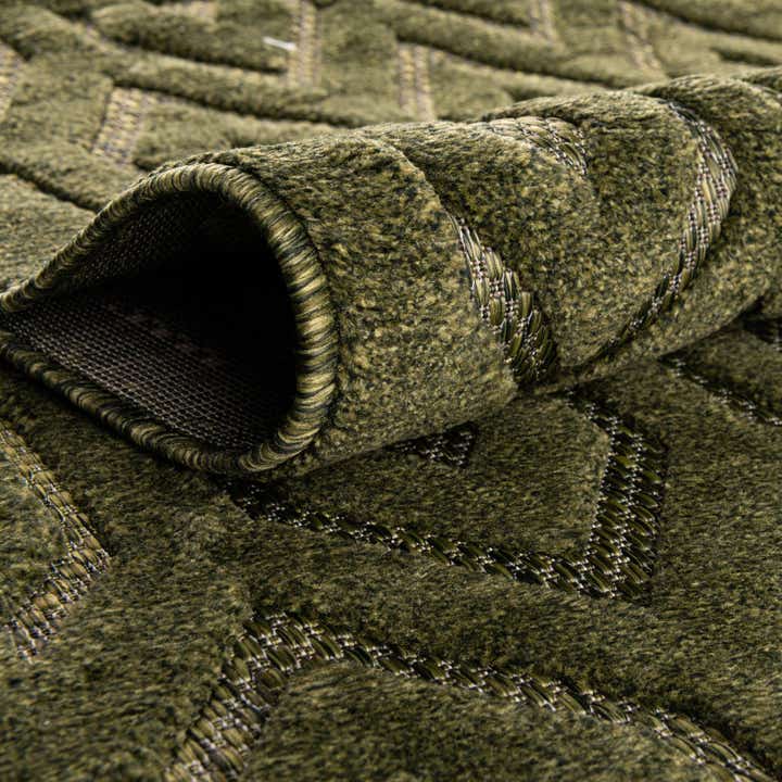 2' x 8' Easy-Clean Trellis Textured Indoor / Outdoor Runner Rug