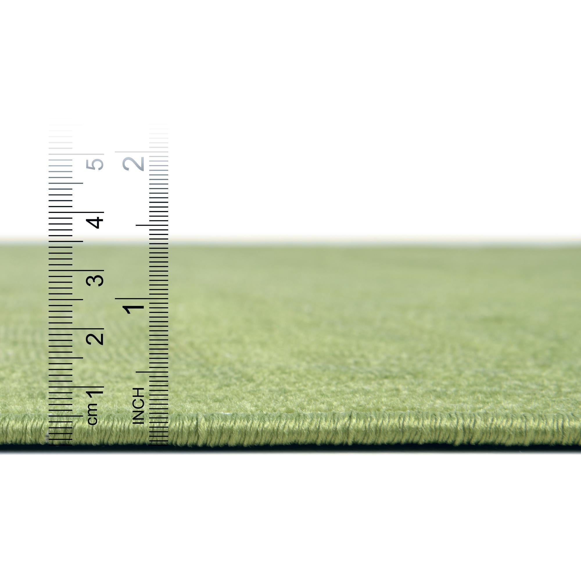 2' x 8' Valencia Runner Rug