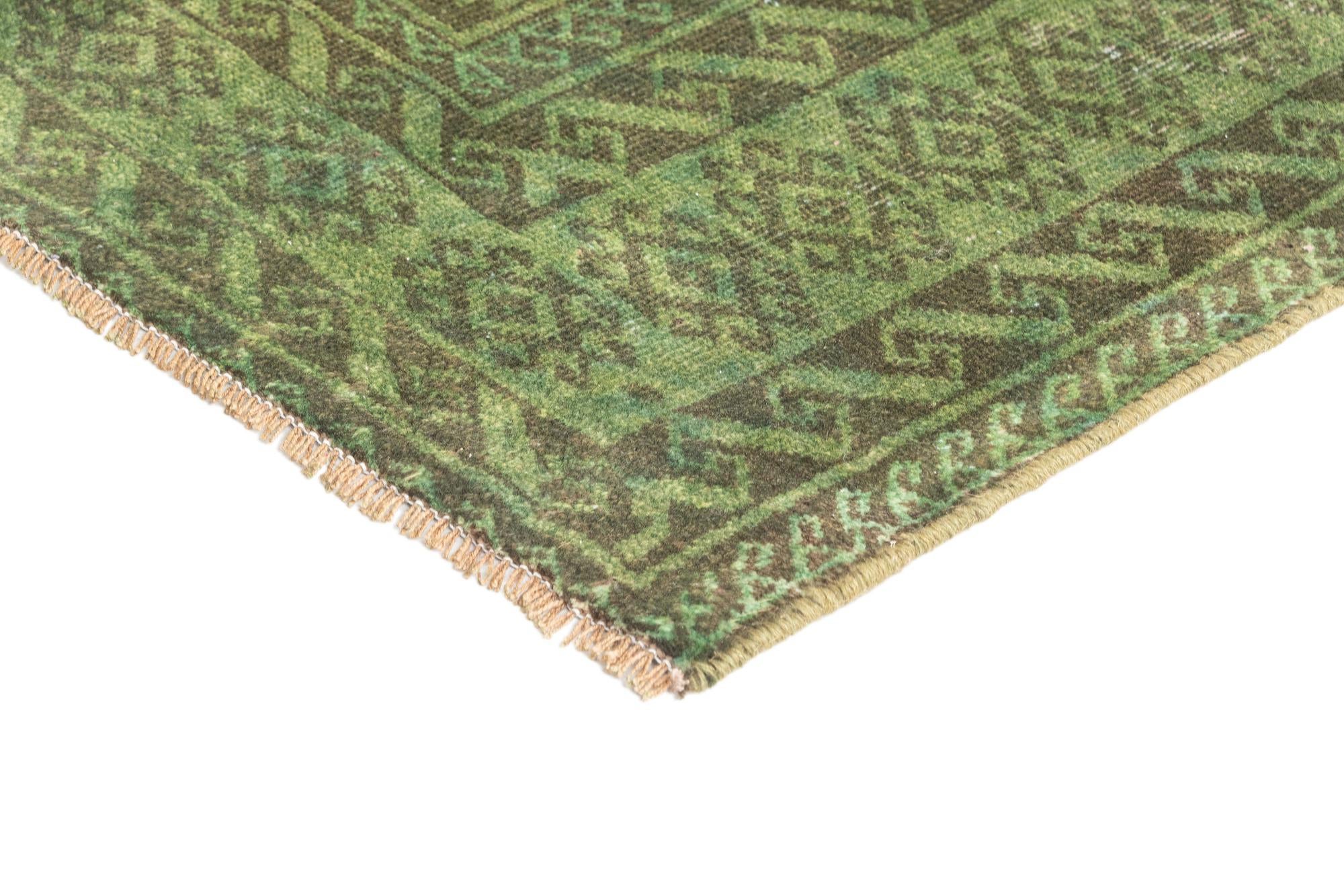 3' 9 x 7' 8 Vintage Royal Runner Rug