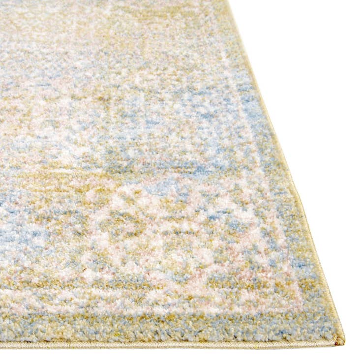 Detail image of 2' 7 x 8' 2 Williamsburg Runner Rug