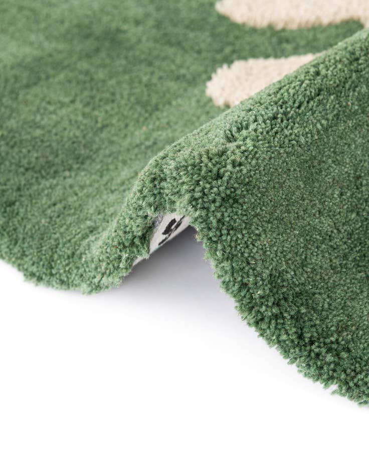Detail image of 4' 1 x 4' 1 Handtufted Wool Square Rug