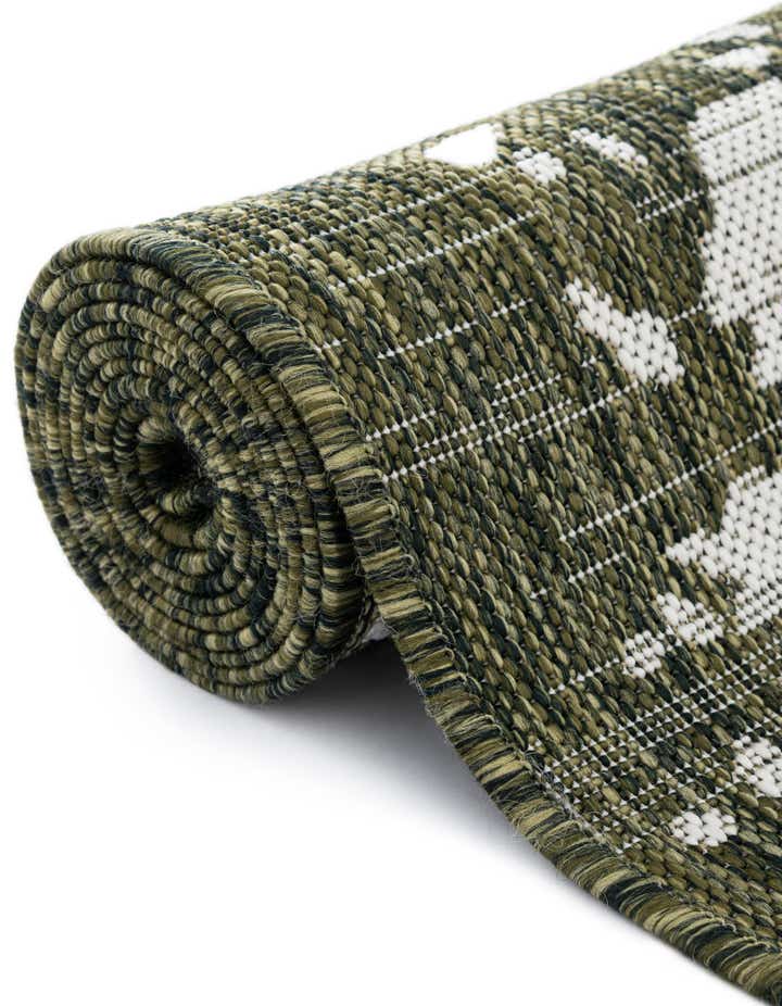7' 10 x 7' 10 Easy-Clean Jill Zarin Dubai Indoor / Outdoor Square Rug