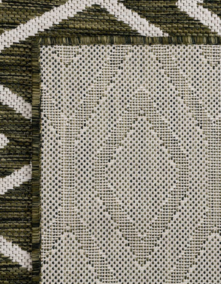 Detail image of 7' 10 x 7' 10 Easy-Clean Jill Zarin Turks and Caicos Indoor / Outdoor Square Rug
