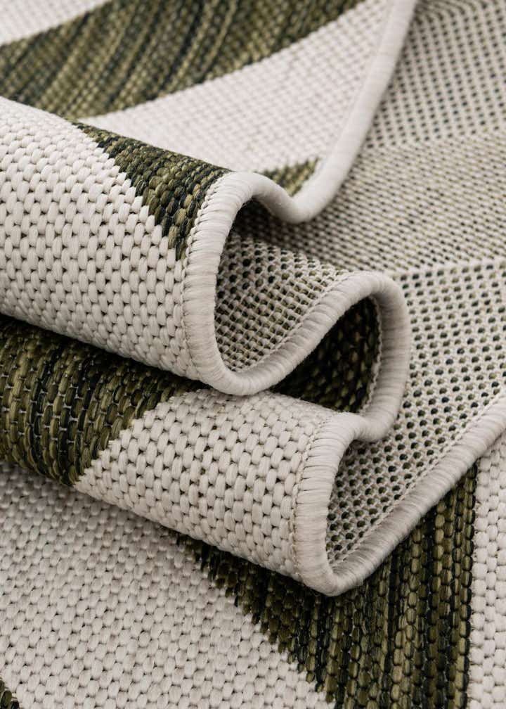 7' 10 x 7' 10 Easy-Clean Jill Zarin Napa Indoor / Outdoor Square Rug