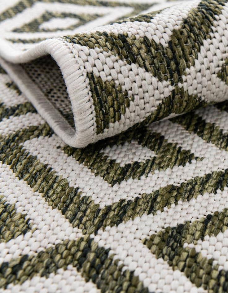 Detail image of 7' 10 x 7' 10 Easy-Clean Jill Zarin Costa Rica Indoor / Outdoor Square Rug
