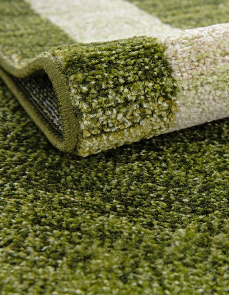 Detail image of 7' 10 x 7' 10 Loft Square Rug