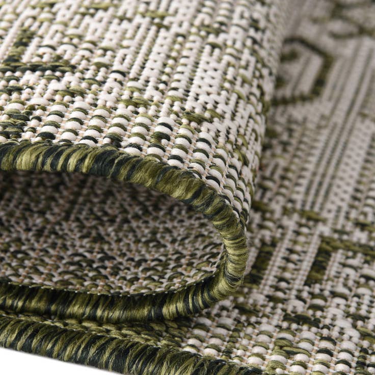 Detail image of 7' 10 x 7' 10 Easy-Clean Aztec Indoor / Outdoor Square Rug